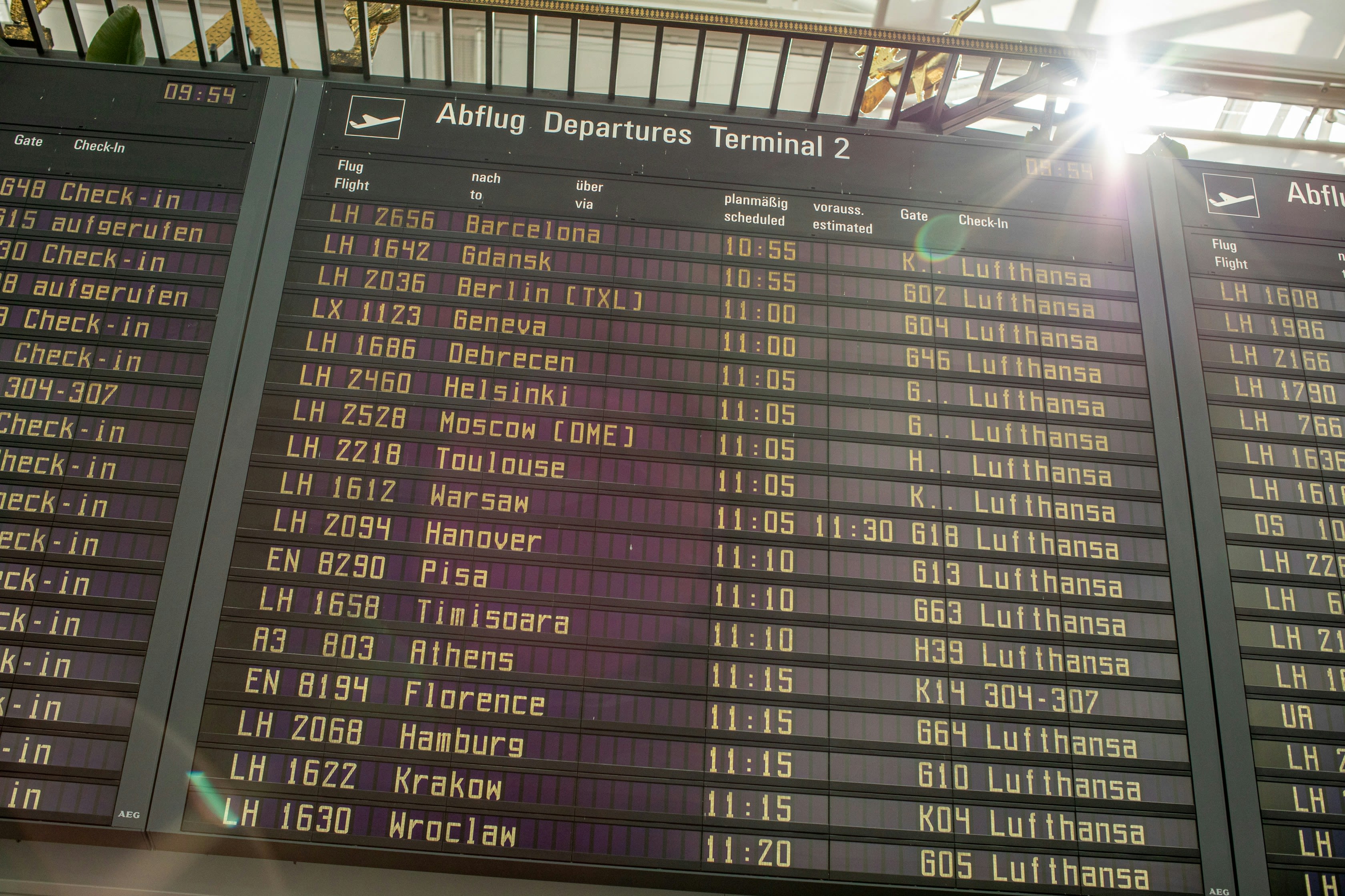Airport arrival information